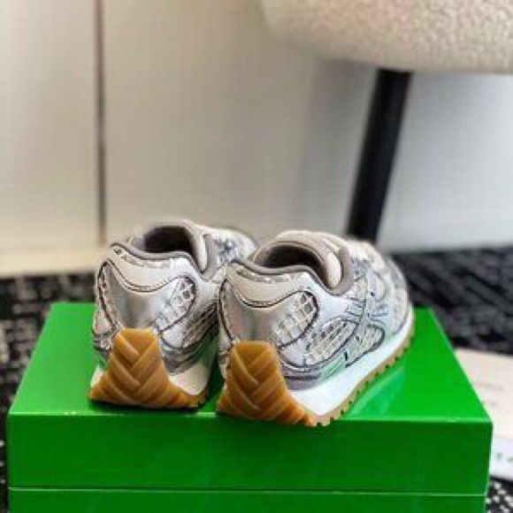Bottega Veneta Metallic Silver Lace-Up Sneakers with Gum Sole - Picture 6 of 8